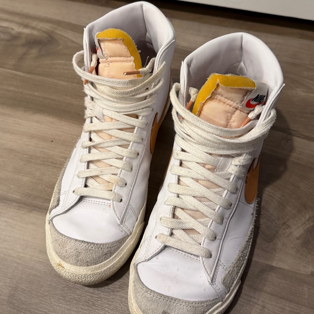 Nike Blazer Mid ’77 – White / Lemon Yellow – Men’s Size 9.5